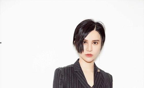 明星黑料网,明星黑料网背后的真相与影响-第2张图片-网曝911黑料热点事件