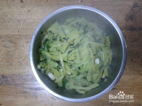 刮丝吃的瓜,尽享夏日瓜果盛宴-第2张图片-网曝911黑料热点事件