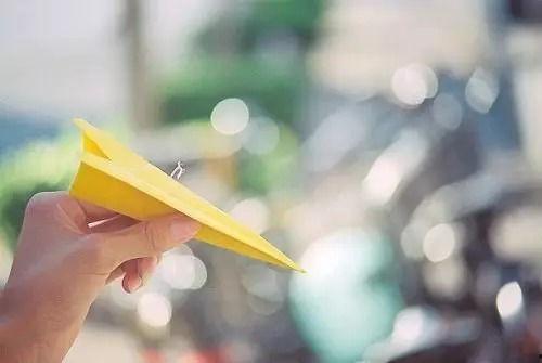 纸飞机吃瓜房间,一场别开生面的虚拟狂欢-第1张图片-网曝911黑料热点事件