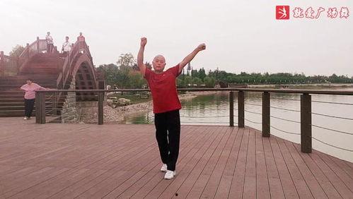 跳舞的吃瓜,一场别开生面的舞蹈盛宴-第2张图片-网曝911黑料热点事件 跳舞的吃瓜,一场别开生面的舞蹈盛宴-第2张图片-网曝911黑料热点事件